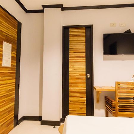 Mahogany Tourist Inn Bacolod Eksteriør bilde